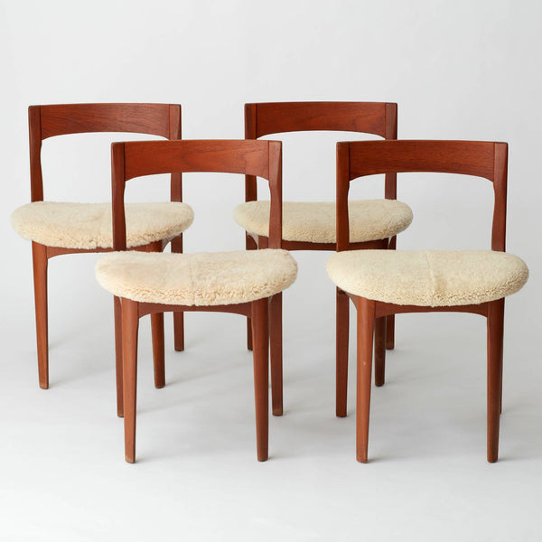 SET OF FOUR VINTAGE DANISH VINTAGE SHEEPSKIN COVERED DINING CHAIRS