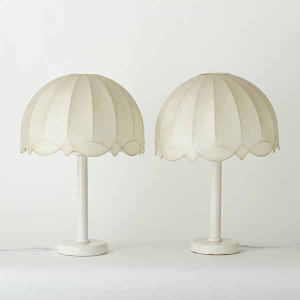 PAIR OF VINTAGE FLOS COCOON TABLE LAMPS WITH SCALLOPED EDGED DETAILS